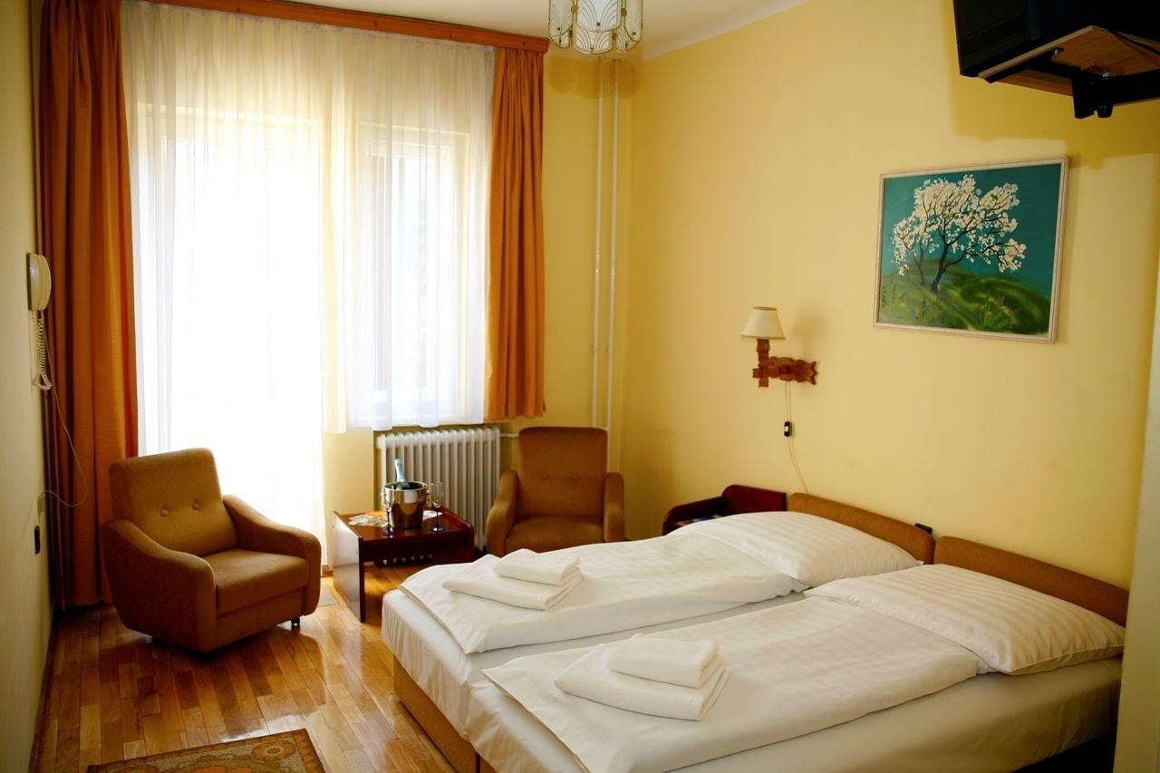 Hotel Bara Junior Будапеща Екстериор снимка