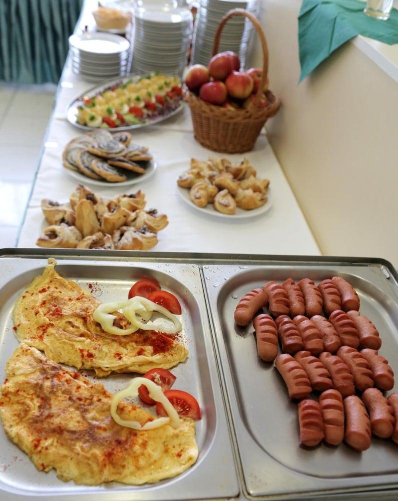 Hotel Bara Junior Будапеща Екстериор снимка