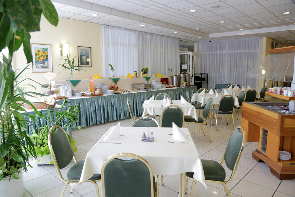 Hotel Bara Junior Будапеща Екстериор снимка