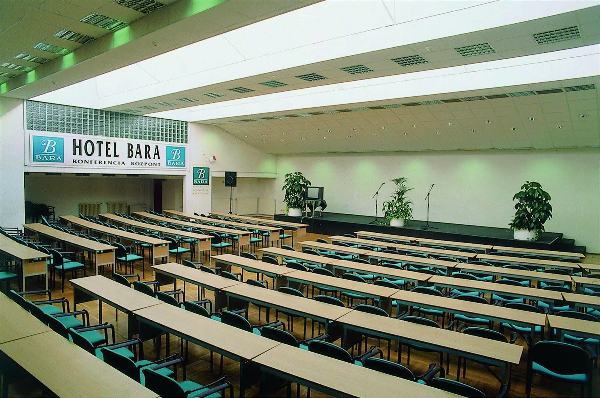 Hotel Bara Junior Будапеща Екстериор снимка